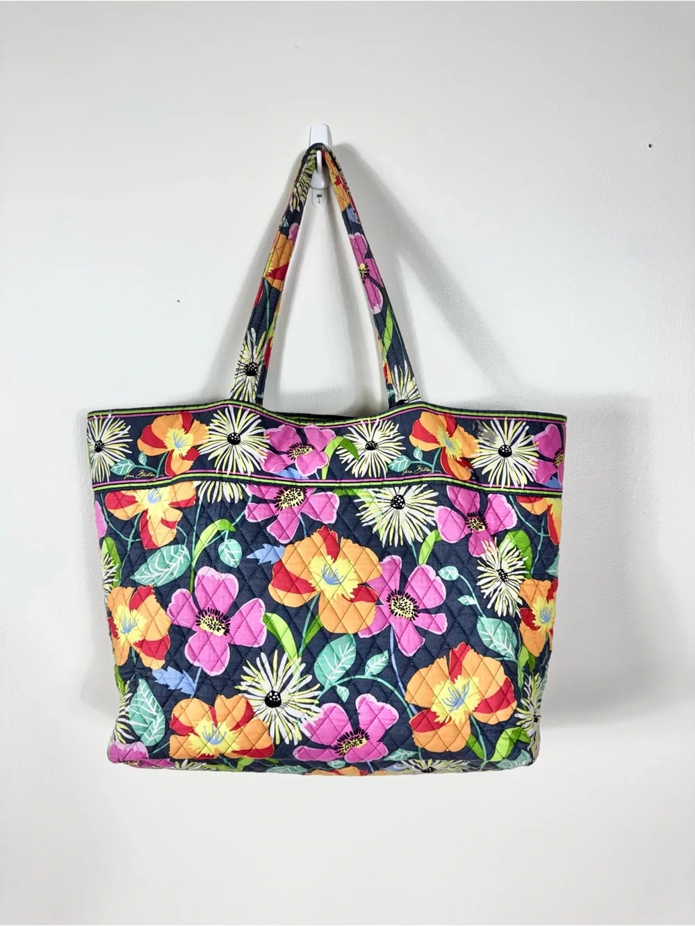 Vera Bradley Jazzy Blooms Large Tote Floral Travel 2013 Retired Quilted Cotton